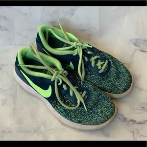 Nike Big Boy Tennis Shoes